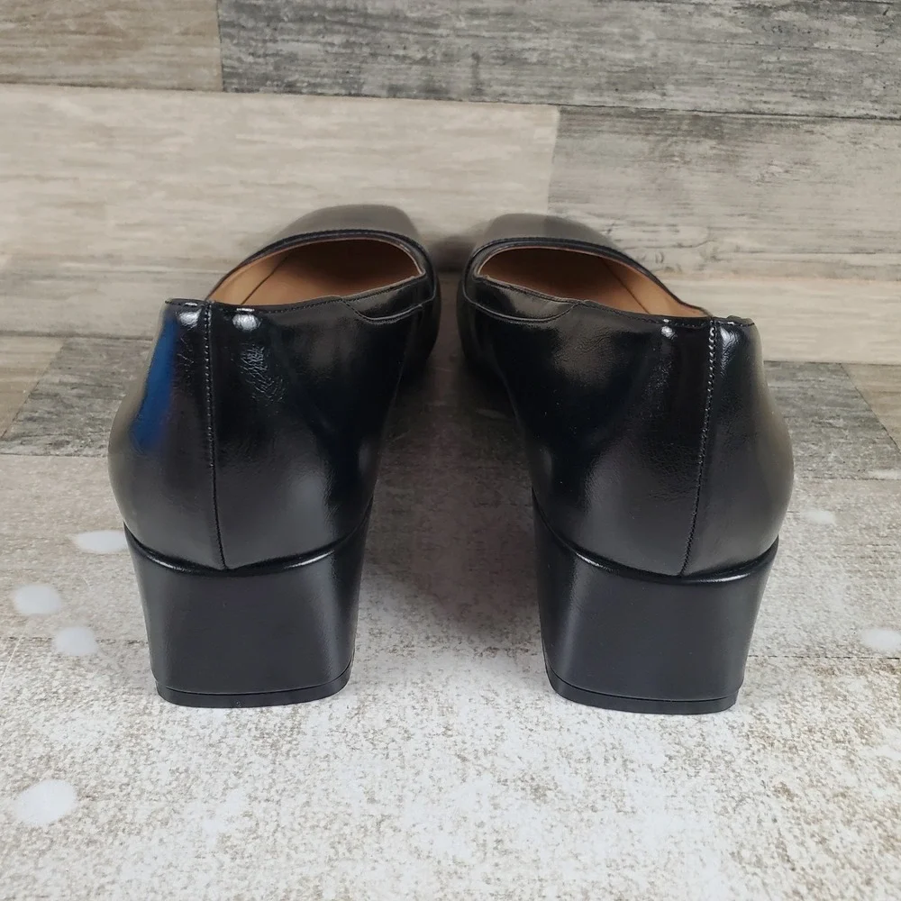 Naturalizer new without